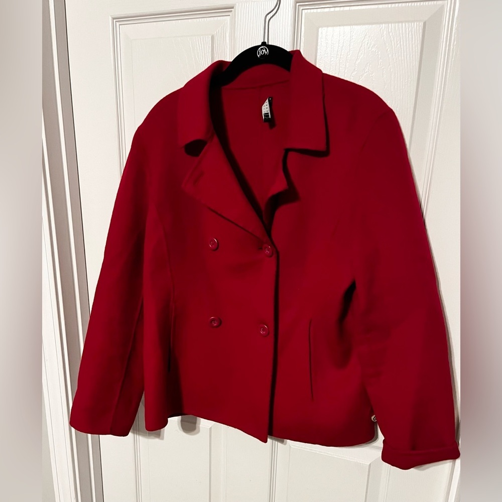 Carole Little women’s 100% wool coat red EUC size medium
